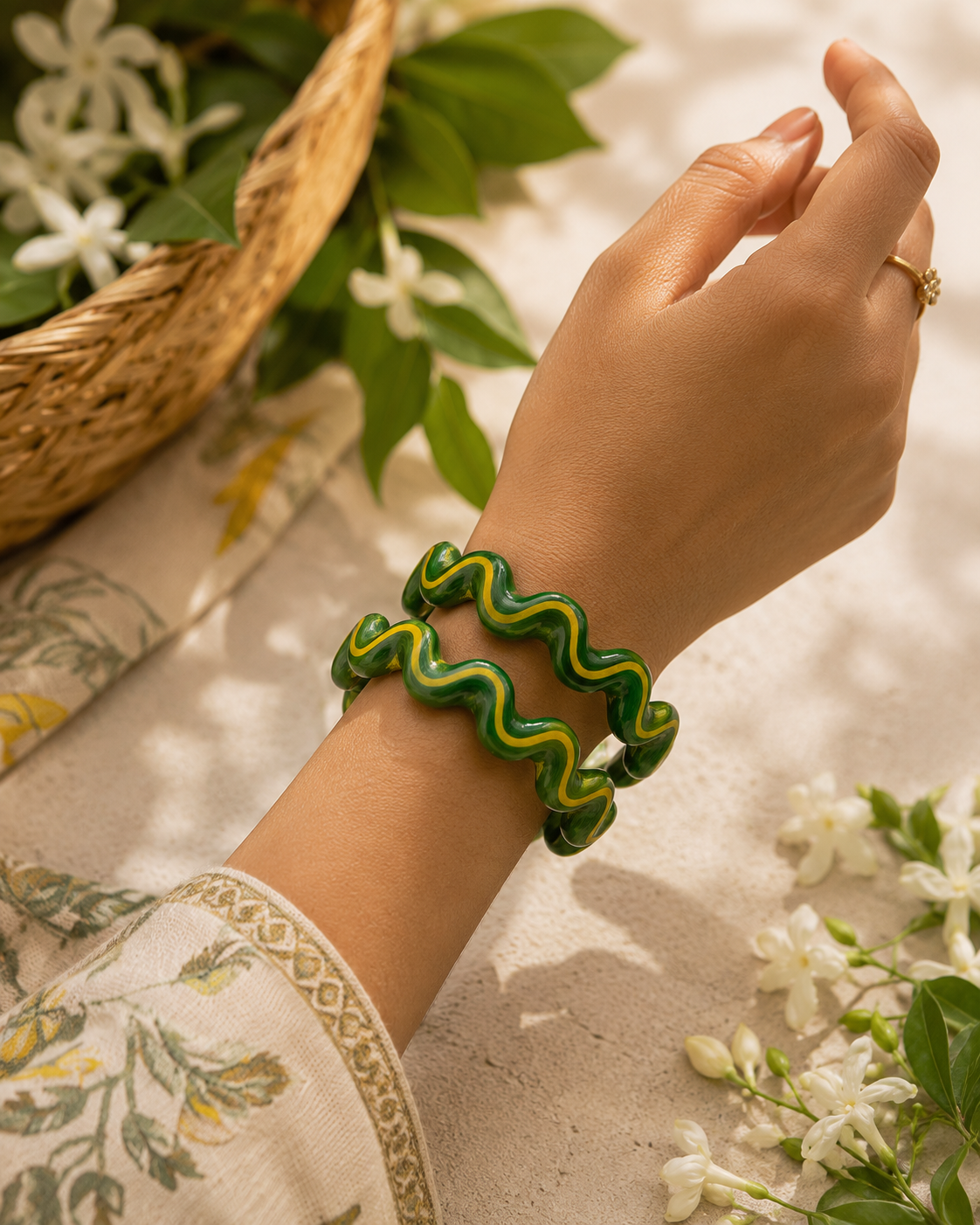 Mehfil Wave Statement Lac Bangles (Pair)