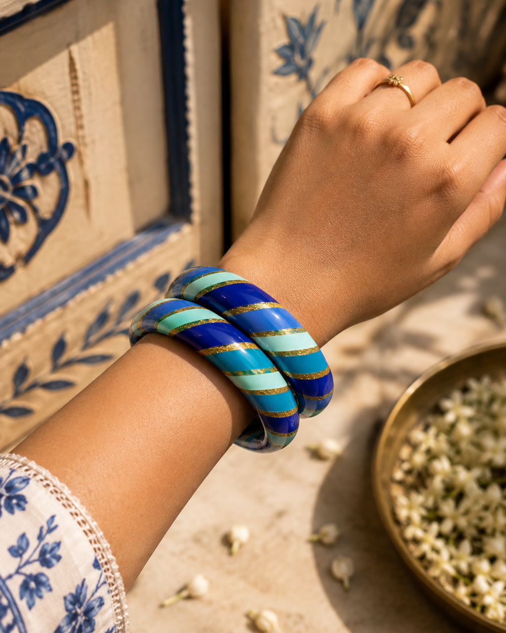 Golden Tide Statement Lac Bangles (Pair)