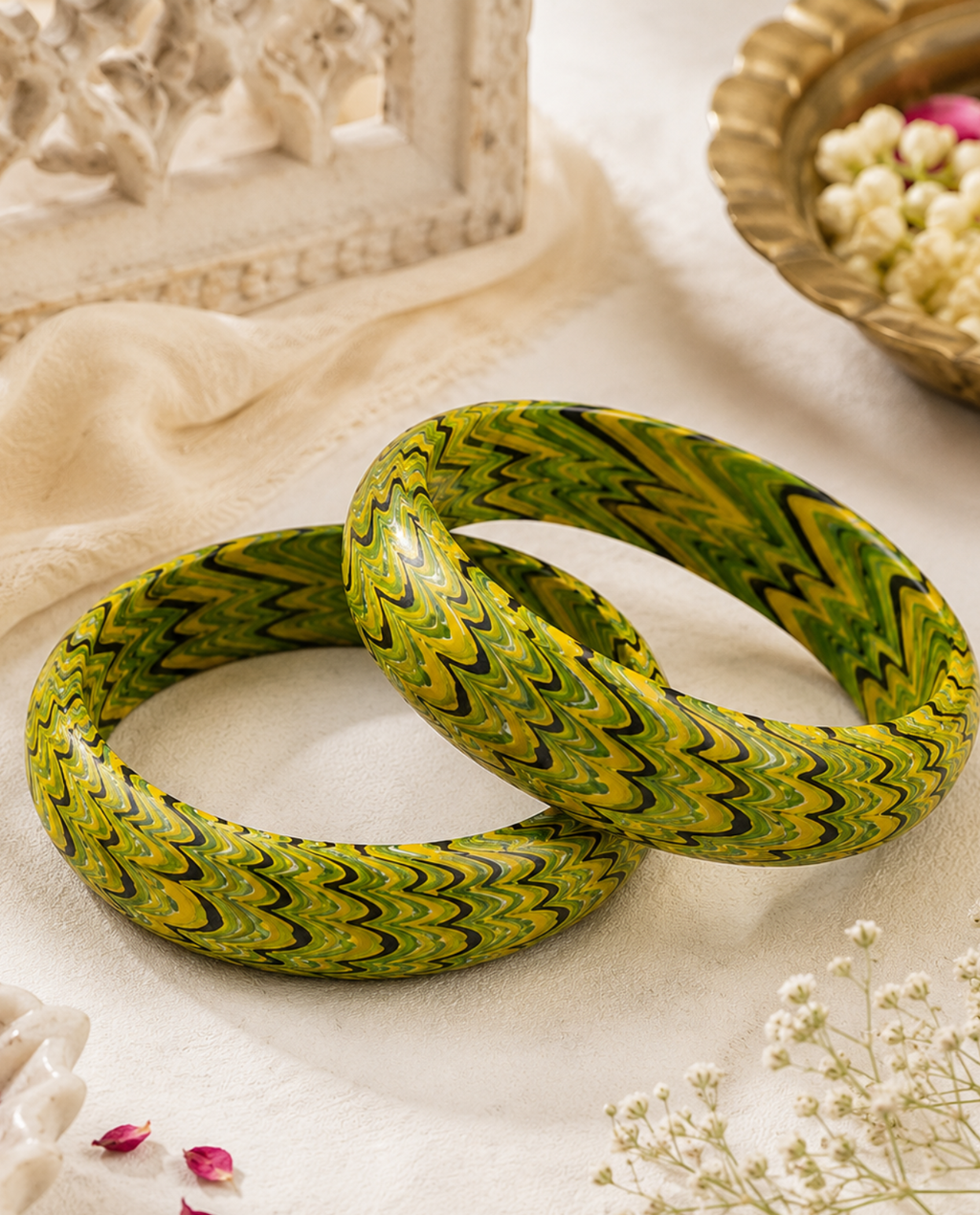 Emerald Mirage Statement Lac Bangles (Pair)
